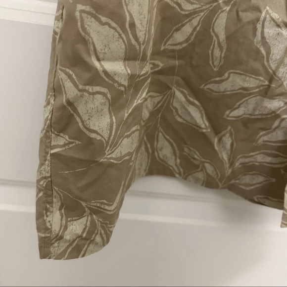 Uniqlo Khaki Leaf Print Open Collar Short Sleeve Hawaiian Shirt Men's Size XL - Picture 6 of 15